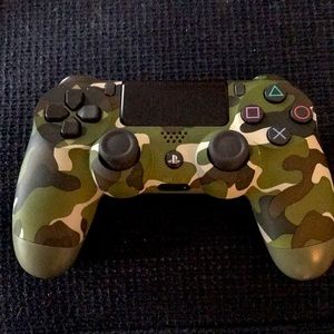 PS4 controller